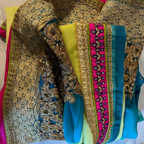 Floral 32 size Saree Set - Picture 2 of 16